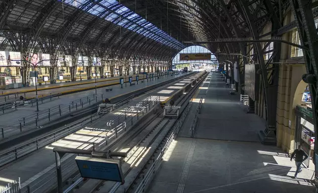 Platforms are empty of commuters at the Retiro train station due to a general strike against the reforms of President Javier Milei in Buenos Aires, Argentina, Thursday, May 9, 2024. (AP Photo/Rodrigo Abd)