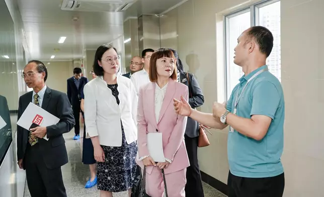 Commissioner for the Development of the Guangdong-Hong Kong-Macao Greater Bay Area visits Zhongshan  Source: HKSAR Government Press Releases