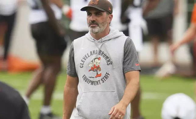 Cleveland Browns head coach Kevin Stefanski watches during an NFL football training camp practice in White Sulphur Springs, West Virginia, Thursday, July 25, 2024. (AP Photo/Sue Ogrocki)