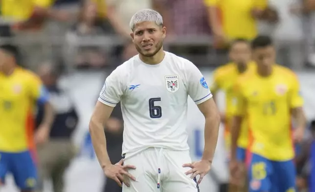 Panama's Cristian Martínez reacts after James Rodriguez scored from the penalty spot Colombia's second goal during a Copa America quarterfinal soccer match in Glendale, Ariz., Saturday, July 6, 2024. (AP Photo/Ross Franklin)