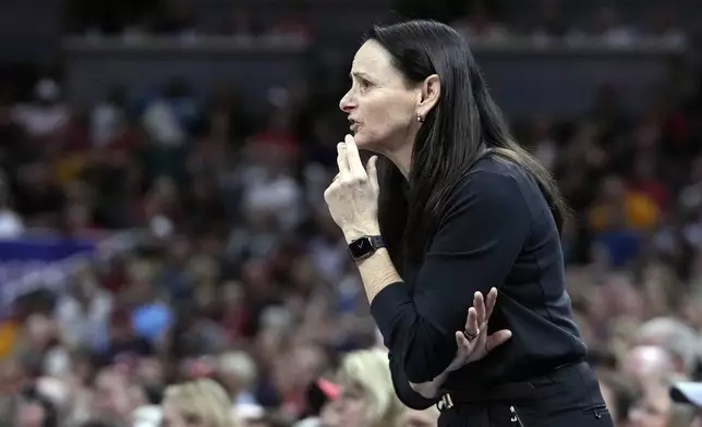 New York Liberty head coach Sandy Brondello watches during the second half of a WNBA basketball game against the Indiana Fever, Saturday, July 6, 2024, in Indianapolis. (AP Photo/Darron Cummings)