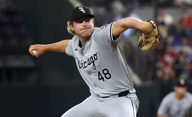 Chicago White Sox starting pitcher Jonathan Cannon (48) delivers against the Texas Rangers in the first inning of a baseball game Thursday, July 25, 2024, in Arlington, Texas. (AP Photo/Richard W. Rodriguez)