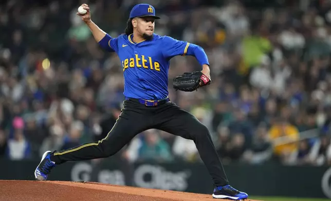 Seattle Mariners starting pitcher Luis Castillo throws against the San Francisco Giants during the first inning of a baseball game, Friday, Aug. 23, 2024, in Seattle. (AP Photo/Lindsey Wasson)