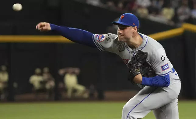 New York Mets pitcher Adam Ottavino throws against the Arizona Diamondbacks in the ninth inning during a baseball game Tuesday, Aug 27, 2024, in Phoenix. (AP Photo/Rick Scuteri)