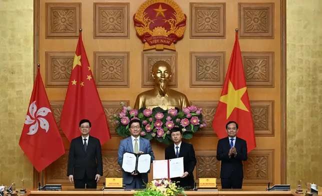 CE meets President and Deputy Prime Minister of Vietnam in Vietnam Source: HKSAR Government Press Releases