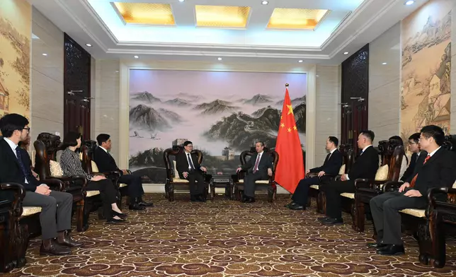 CE meets President and Deputy Prime Minister of Vietnam in Vietnam Source: HKSAR Government Press Releases