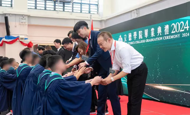 Ethics College holds first graduation ceremony  Source: HKSAR Government Press Releases