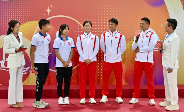 Sports demonstrations by Mainland Olympians (with photos/video) Source: HKSAR Government Press Releases