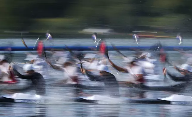 New Zealand's Max Brown, Grant Clancy, Kurtis Imrie and Hamish Legarth compete in the men's kayak four 500-meter heats at the 2024 Summer Olympics, Tuesday, Aug. 6, 2024, in Vaires-sur-Marne, France. (AP Photo/Lindsey Wasson)