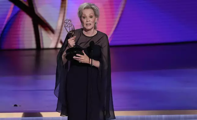 Jean Smart accepts the award for outstanding lead actress in a comedy series for "Hacks" during the 76th Primetime Emmy Awards on Sunday, Sept. 15, 2024, at the Peacock Theater in Los Angeles. (AP Photo/Chris Pizzello)