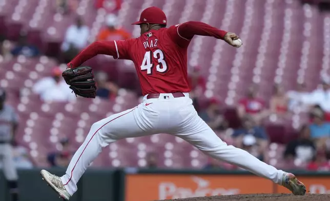 Cincinnati Reds pitcher Alexis Díaz throws during the ninth inning of a baseball game against the Houston Astros, Thursday, Sept. 5, 2024, in Cincinnati. (AP Photo/Carolyn Kaster)