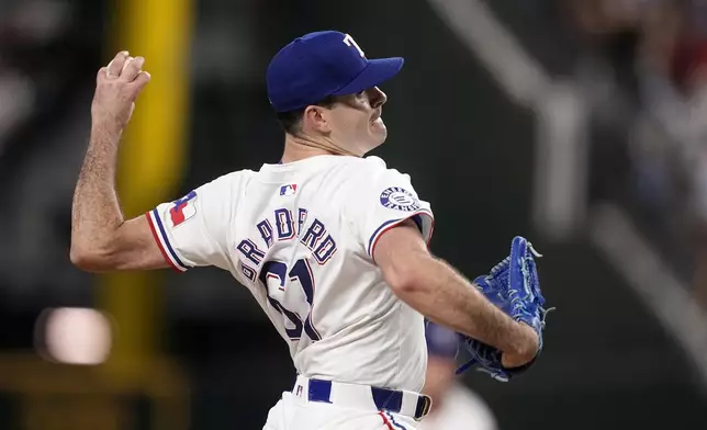 Texas Rangers starting pitcher Cody Bradford throws to the Toronto Blue Jays in the fourth inning of a baseball game in Arlington, Texas, Wednesday, Sept. 18, 2024. (AP Photo/Tony Gutierrez)