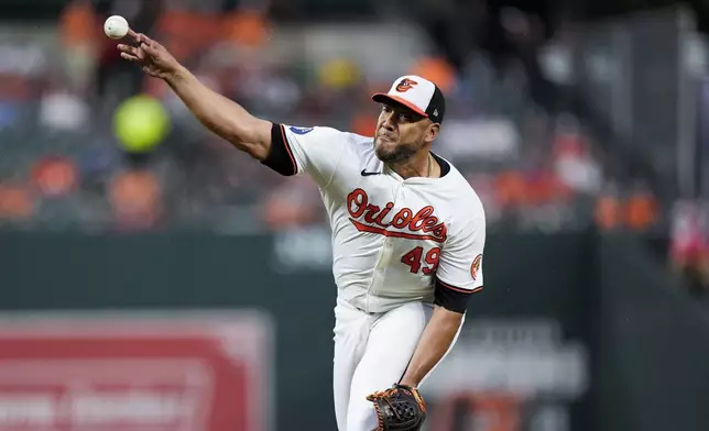 Baltimore Orioles starting pitcher Albert Suarez delivers during the first inning of a baseball game against the San Francisco Giants, Tuesday, Sept. 17, 2024, in Baltimore. (AP Photo/Stephanie Scarbrough)