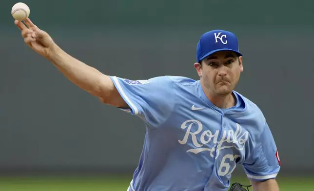 Kansas City Royals starting pitcher Seth Lugo throws during the first inning of a baseball game against the San Francisco Giants Sunday, Sept. 22, 2024, in Kansas City, Mo. (AP Photo/Charlie Riedel)