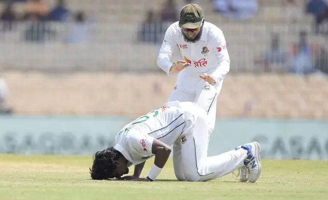 Bangladesh's Hasan Mahmud celebrates his 5-wicket haul on the second day of the first cricket test match between India and Bangladesh, in Chennai, India, Friday, Sept.20, 2024. (AP Photo/Mahesh Kumar A.)