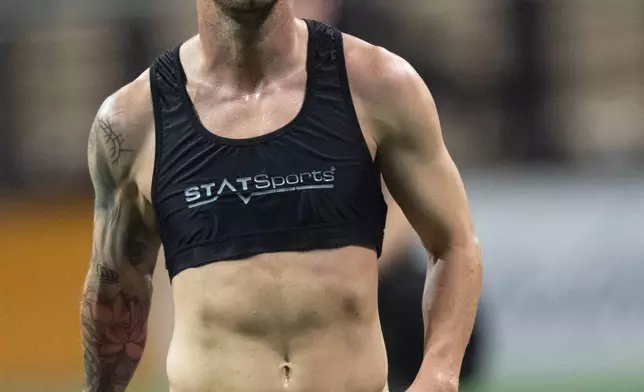 Inter Miami forward Lionel Messi leaves the pitch after during a MLS soccer match against Atlanta United Wednesday, Sept. 18, 2024. (AP Photo/John Bazemore)