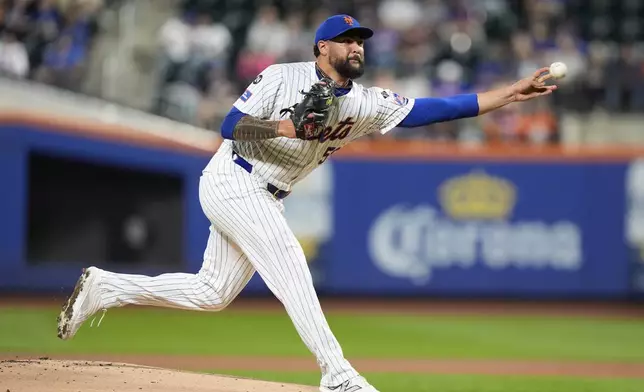 New York Mets' Sean Manaea pitches during the first inning of a baseball game against the Washington Nationals, Monday, Sept. 16, 2024, in New York. (AP Photo/Frank Franklin II)