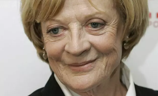 FILE - Actress Maggie Smith who is in the film "Ladies in Lavender," appears at the Tribeca Film Festival in New York on April 23, 2005. Smith, who won an Oscar for “The Prime of Miss Jean Brodie” in 1969 and won new fans in the 21st century as the dowager Countess of Grantham in “Downton Abbey,” has died at 89. (AP Photo/Stuart Ramson, File)