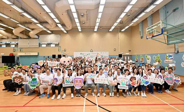 "Let's T.A.L.K. and Walk with Kids" stakeholder engagement event to promote positive parenting and strengthen family bonding held today  Source: HKSAR Government Press Releases