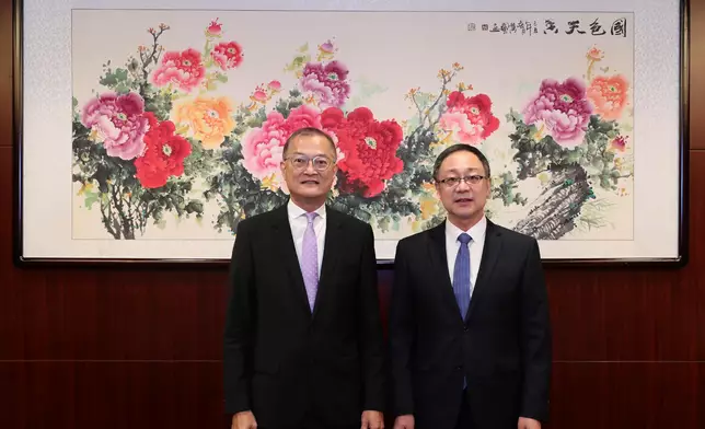 Secretary for Health commences visit to Beijing  Source: HKSAR Government Press Releases