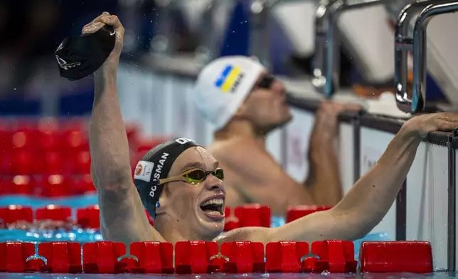 Rogier Dorsman, of the Netherlands, celebrates after winning at Men's 200m Individual Medley -SM11, during the 2024 Paralympics, Tuesday, Sept. 3, 2024, in Paris, France. (AP Photo/Emilio Morenatti)