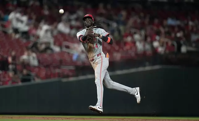 Cincinnati Reds shortstop Elly De La Cruz throws out St. Louis Cardinals' Alec Burleson to end the third inning of a baseball game Tuesday, Sept. 10, 2024, in St. Louis. (AP Photo/Jeff Roberson)