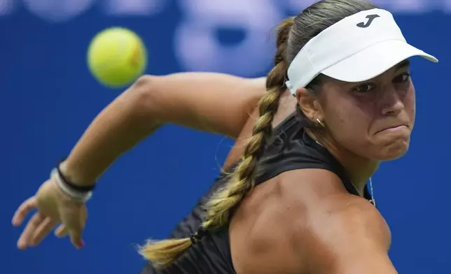 Jessica Bouzas Maneiro, of Spain, returns a shot to Jessica Pegula, of the United States, during the third round of the U.S. Open tennis championships, Saturday, Aug. 31, 2024, in New York. (AP Photo/Julia Nikhinson)