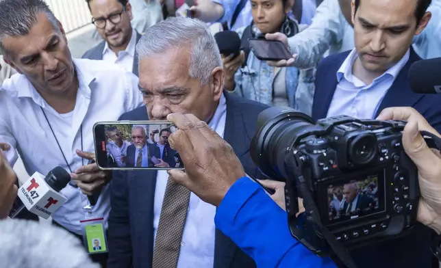 Frank Perez, attorney for longtime drug cartel leader Ismael “El Mayo” Zambada, leaves Brooklyn federal court after Zambada's arraignment Friday, Sept. 13, 2024, in New York. (AP Photo/Corey Sipkin)