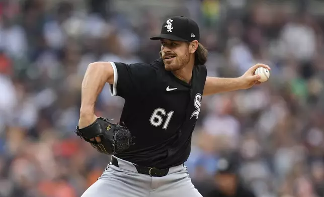 Chicago White Sox pitcher Fraser Ellard throws against the Detroit Tigers in the sixth inning of a baseball game, Sunday, Sept. 29, 2024, in Detroit. (AP Photo/Paul Sancya)