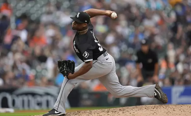 Chicago White Sox pitcher Prelander Berroa throws against the Detroit Tigers in the eighth inning of a baseball game, Sunday, Sept. 29, 2024, in Detroit. (AP Photo/Paul Sancya)