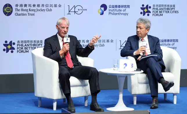 Delivering the second keynote entitled “The Economics of Giving: What makes us give? What stops us from giving more?” was Professor Michael Spence, 2001 Nobel Laureate in Economics, Philip H. Knight Professor and Dean Emeritus of the Stanford Business School and Senior Fellow, Hoover Institution of Stanford University (left). The moderator was Professor Stephen Cheung, Voting Member of The Hong Kong Jockey Club, Vice-Chairman of CMB Wing Lung Bank and Former President of the Education University of Hong Kong (right).