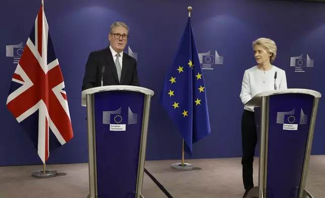 Britain's Prime Minister Keir Starmer meets European Commission President Ursula von der Leyen in Brussels, Wednesday, Oct. 2, 2024.(AP Photo/Omar Havana)