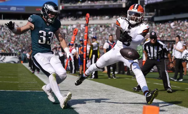 Cleveland Browns wide receiver Jerry Jeudy (3) can't make a catch in front of Philadelphia Eagles cornerback Cooper DeJean (33) during the first half of an NFL football game Sunday, Oct. 13, 2024, in Philadelphia. (AP Photo/Matt Rourke)