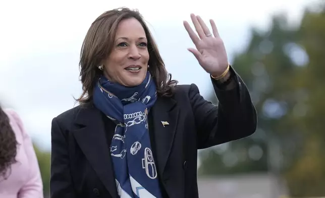 Democratic presidential nominee Vice President Kamala Harris arrives at Erie International Airport, in Erie, Pa., Monday, Oct. 14, 2024, to attend a campaign rally. (AP Photo/Jacquelyn Martin)