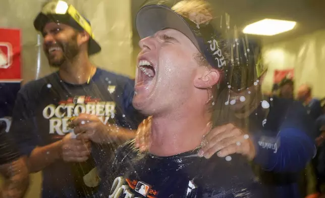 New York Mets' Pete Alonso celebrates after winning Game 3 of a National League wild card baseball game against the Milwaukee Brewers Thursday, Oct. 3, 2024, in Milwaukee. The Mets won 4-2. (AP Photo/Morry Gash)