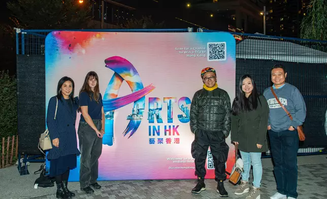 "Dim Sum without Distance": a cultural journey unveiled at Nuit Blanche in Toronto  Source: HKSAR Government Press Releases