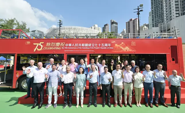 Bus parade and exhibition amid 75th National Day celebrations review important role of bus services in public transport system  Source: HKSAR Government Press Releases