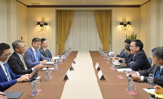 FS continues to attend APEC Finance Ministers' Meeting in Peru (with photos/video) Source: HKSAR Government Press Releases