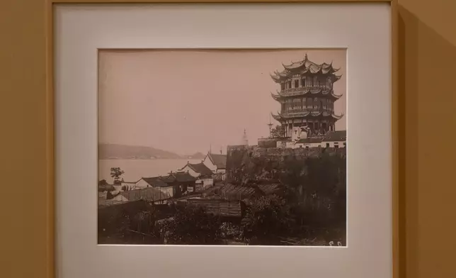 Hong Kong Museum of History to display early Chinese photography collection donated by Moonchu Foundation  Source: HKSAR Government Press Releases