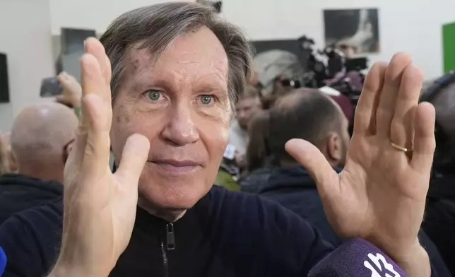 American architect Thomas Phifer speaks to reporters in the new Museum of Modern Art in Warsaw, Poland, on Thursday Oct. 24, 2024. (AP Photo/Czarek Sokolowski)