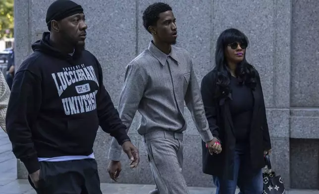 King Combs, center, arrives at Manhattan federal court, Thursday, Oct. 10 2024, in New York. (AP Photo/Yuki Iwamura)