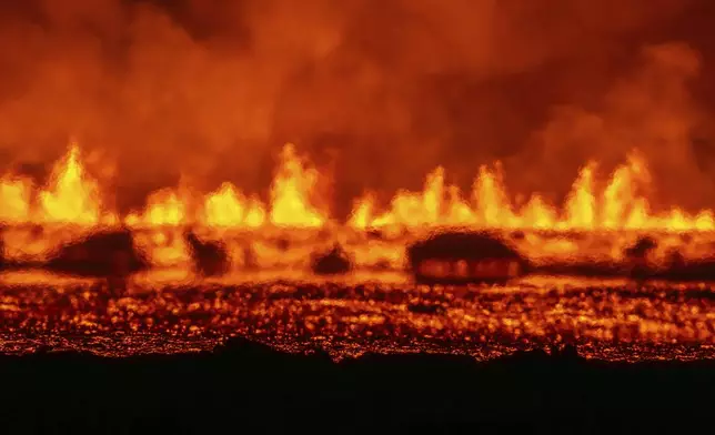 A new volcanic eruption that started on the Reykjanes Peninsula in Iceland, Wednesday, Nov.20, 2024. (AP Photo/Marco di Marco)