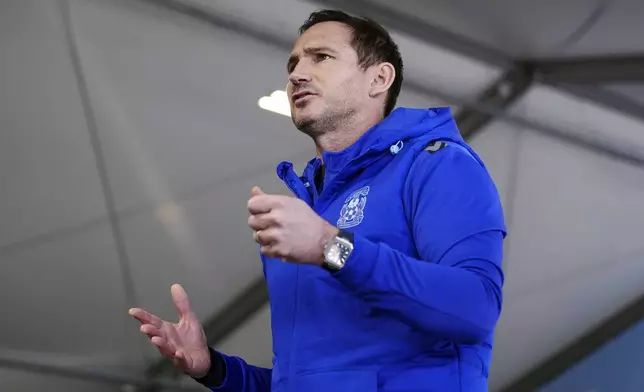 New Coventry City manager Frank Lampard, meets the team players, at Ryton Training Ground, Coventry, in England, Thursday, Nov. 28, 2024. (Bradley Collyer/PA via AP)