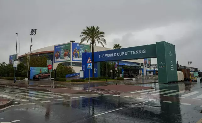 A general view of the Martin Carpena sportshall during the Billie Jean King Cup finals in Malaga, southern Spain, Wednesday, Nov. 13, 2024, after today's matches were canceled due to heavy rain and postponed until tomorrow. (AP Photo/Manu Fernandez)