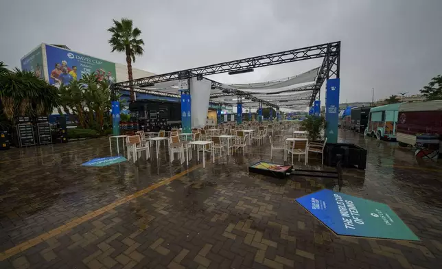 A general view of the Martin Carpena sportshall during the Billie Jean King Cup finals in Malaga, southern Spain, Wednesday, Nov. 13, 2024, after today's matches were canceled due to heavy rain and postponed until tomorrow. (AP Photo/Manu Fernandez)