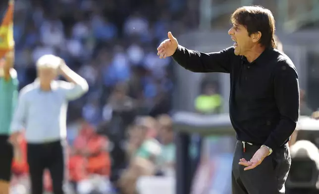 Napoli's head coach Antonio Conte shouts instructions during the Serie A soccer match between Napoli and Atalanta at the Diego Armando Maradona Stadium in Naples, southern italy, Sunday , Nov. 3 , 2024. (Alessandro Garofalo/LaPresse via AP)