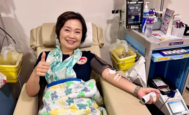 The Secretary for Education leads delegation of secondary school principals to visit Hong Kong Red Cross Blood Transfusion Service  Source: HKSAR Government Press Releases