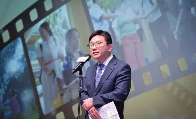 Award Presentation Ceremony of "Care the Carers Campaign" Short Video Competition held today  Source: HKSAR Government Press Releases