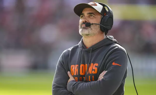 Cleveland Browns head coach Kevin Stefanski on the sideline during the second half of an NFL football game against the Baltimore Ravens in Cleveland, Sunday, Oct. 27, 2024. (AP Photo/Sue Ogrocki)