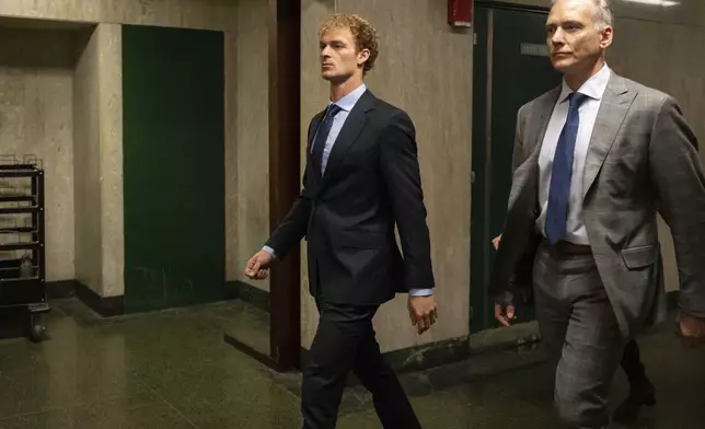 Daniel Penny arrives at the court after break in New York, Tuesday, Nov. 12, 2024. (AP Photo/Yuki Iwamura)